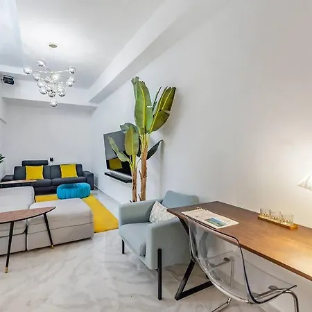 Urban Style 3-bedroom Montreux